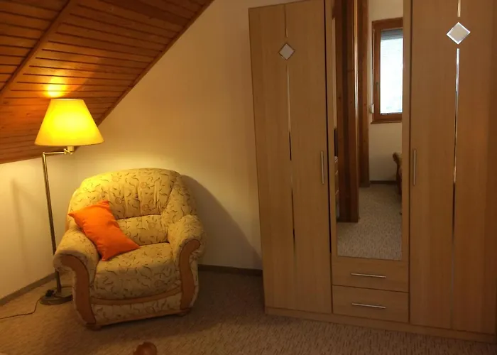 Szalai Vendeghaz チェーセクトマイ